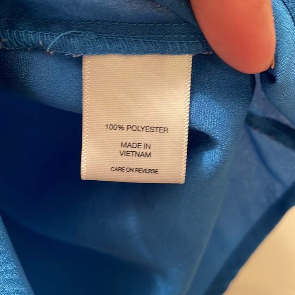 •NEW YORK & COMPANY•BLUE RUFFLE BUTTON DOWN TANK TOP BLOUSE SIZE SMALL. EUC - Picture 5 of 7
